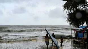 More than 115,000 flee as cyclone approaches Bangladesh