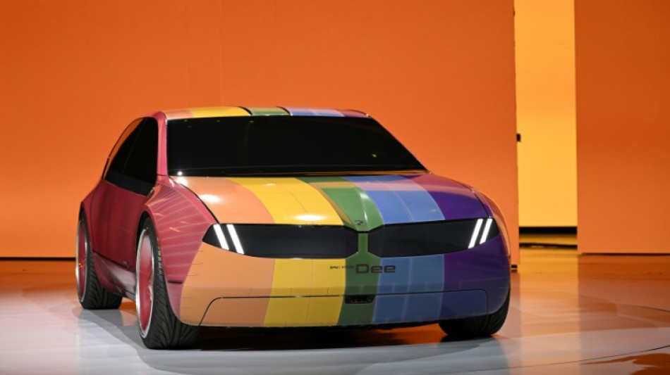 BMW unveils car that can change color