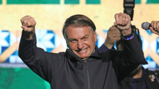 Bolsonaro califica de "inadmisible" aborto de niña de 11 años violada