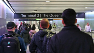 Lange Warteschlangen an britischen Airports wegen Streiks der Grenzschutzpolizei