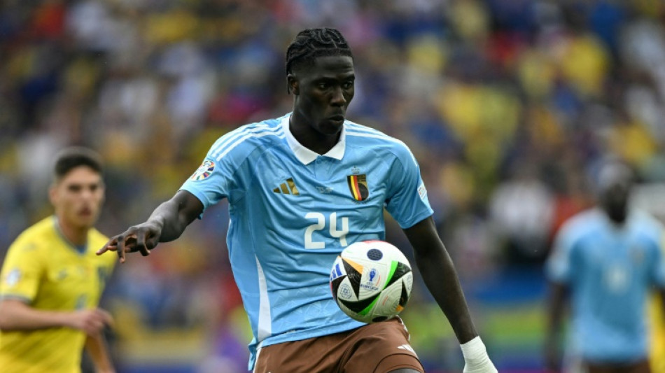 Villa seal swoop for Everton midfielder Onana