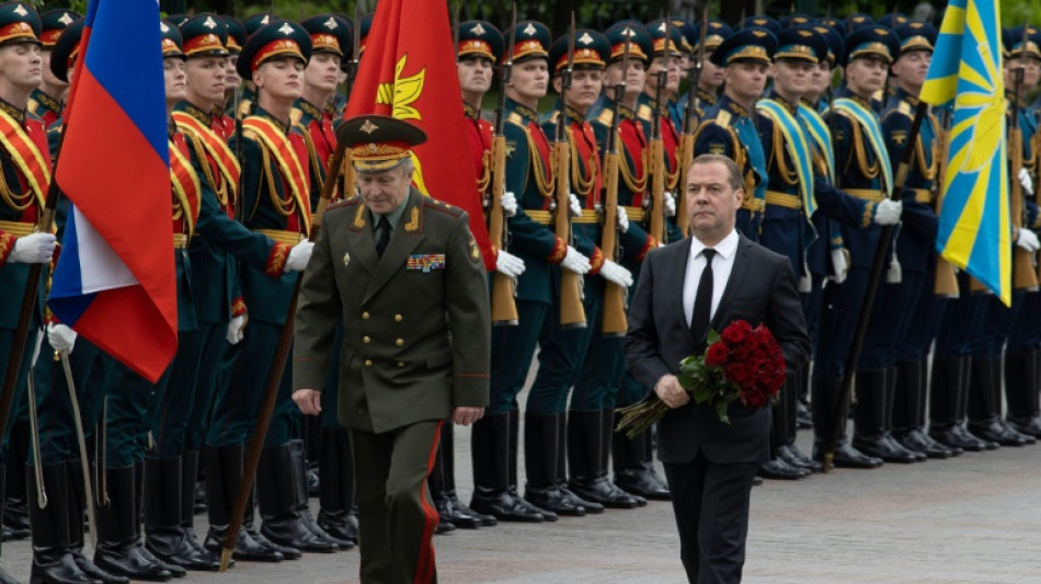 El expresidente ruso Medvedev evoca la utilización de armas nucleares