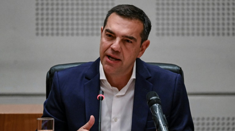 Tsipras deja la dirigencia del partido de izquierda griego Syriza