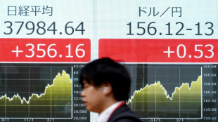 El yen se hunde tras las decisión del Banco de Japón de mantener las tasas