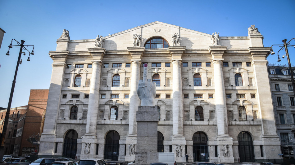 Borsa: Milano chiude in rialzo, +0,14%