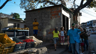 Oposición venezolana en campaña interna con Maduro en el horizonte