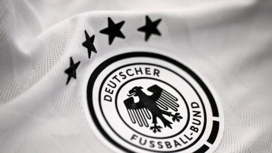 Entsetzte Politiker wegen DFB-Entscheidung für Nike statt Adidas