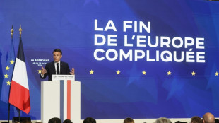 El presidente francés advierte de que Europa "puede morir"