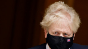 Boris Johnson se defiende antes de publicación de informe sobre fiestas ilegales