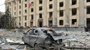 Russia steps up attacks on Ukrainian cities
