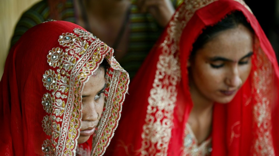 'Monsoon brides': Extreme weather fuels Pakistan child marriages