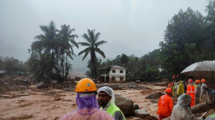 Quase 100 mortos por deslizamentos de terra na Índia