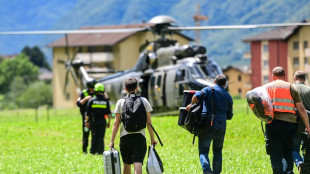 Trois personnes toujours disparues après de fortes crues en Suisse