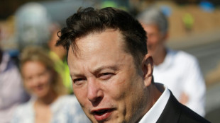 Musk pide a un tribunal poder publicar tuits sobre Tesla sin la validación de abogados