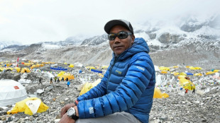 Alpinista nepalês escala o Everest pela 30ª vez e bate o próprio recorde