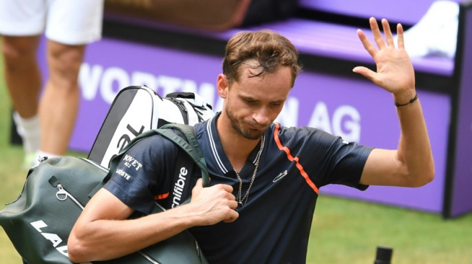 Medvedev cai nas quartas do ATP 500 de Halle; Zverev vai às semis