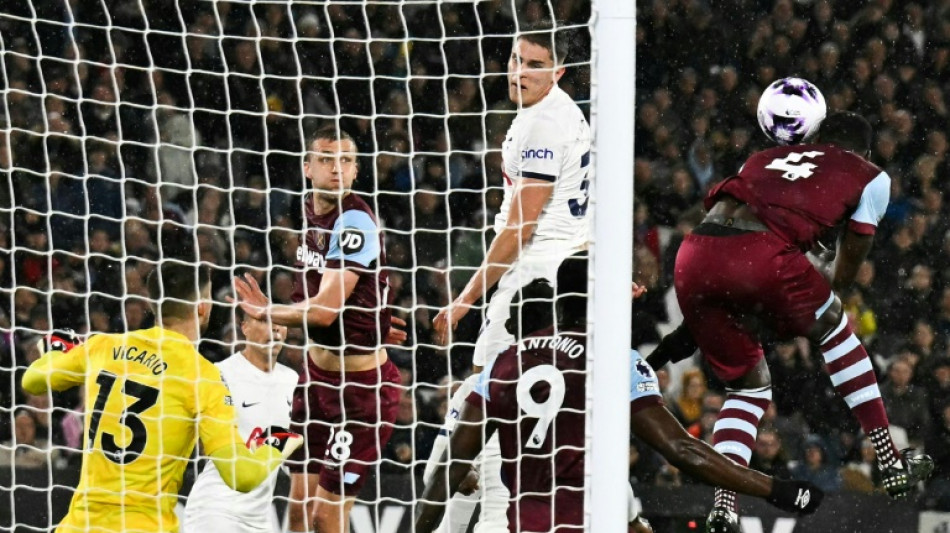 Tottenham held by West Ham, Everton hit back at Newcastle