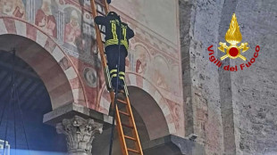 Un fulmine incendia una trave in una basilica di Pisa