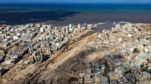 Cidade líbia devastada por inundação sofre apagão de comunicações após protestos