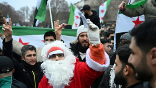 Des milliers de Syriens exultent à Berlin après la chute d'Assad