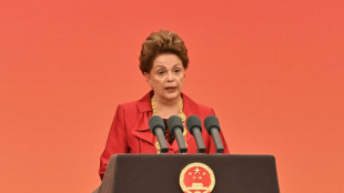 Ex-presidente Dilma Rousseff está internada em Xangai