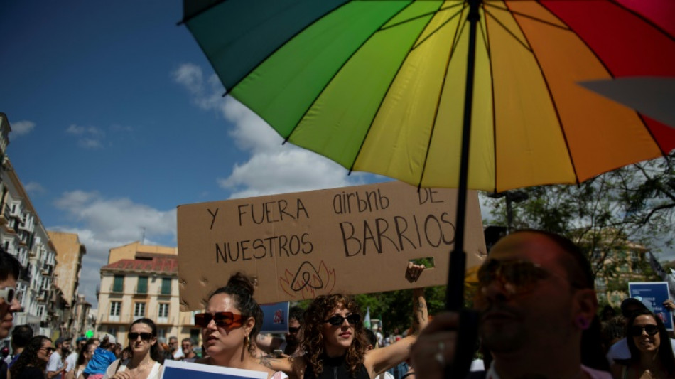 Tausende Spanier protestieren gegen Massentourismus in Andalusien