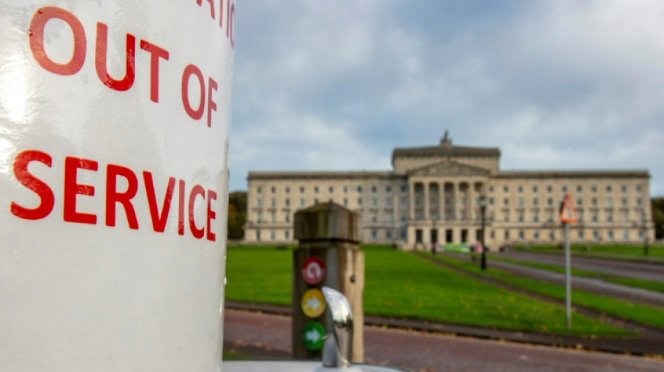 Partido unionista norte-irlandês abre caminho para fim do bloqueio institucional