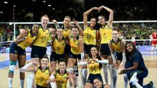 Brasil vence Polônia e vai às quartas com melhor campanha no vôlei feminino
