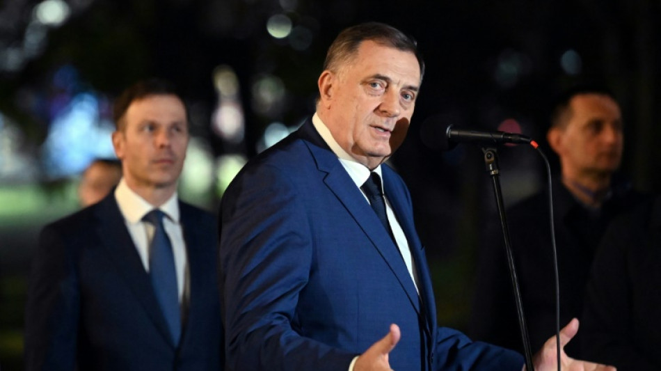 Bosnian Serb leader rejects prosecutor summons as crisis deepens