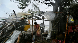 Three dead after cyclone batters Bangladesh and India
