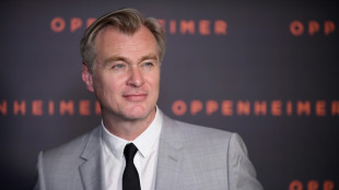 Na era da IA, a história da bomba atômica é um 'alerta', diz Christopher Nolan