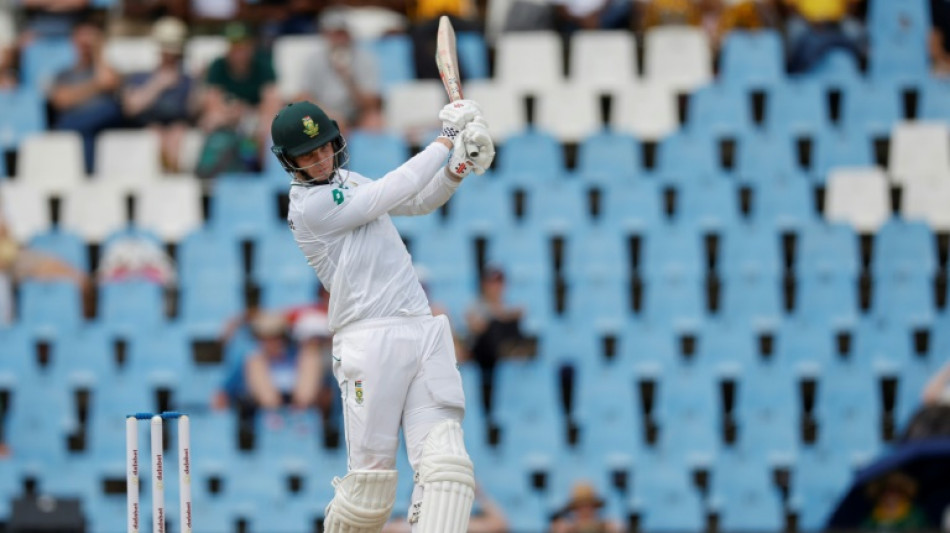 Bosch gives South Africa 90-run lead against Pakistan