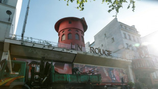 Blades of Paris landmark Moulin Rouge windmill collapse