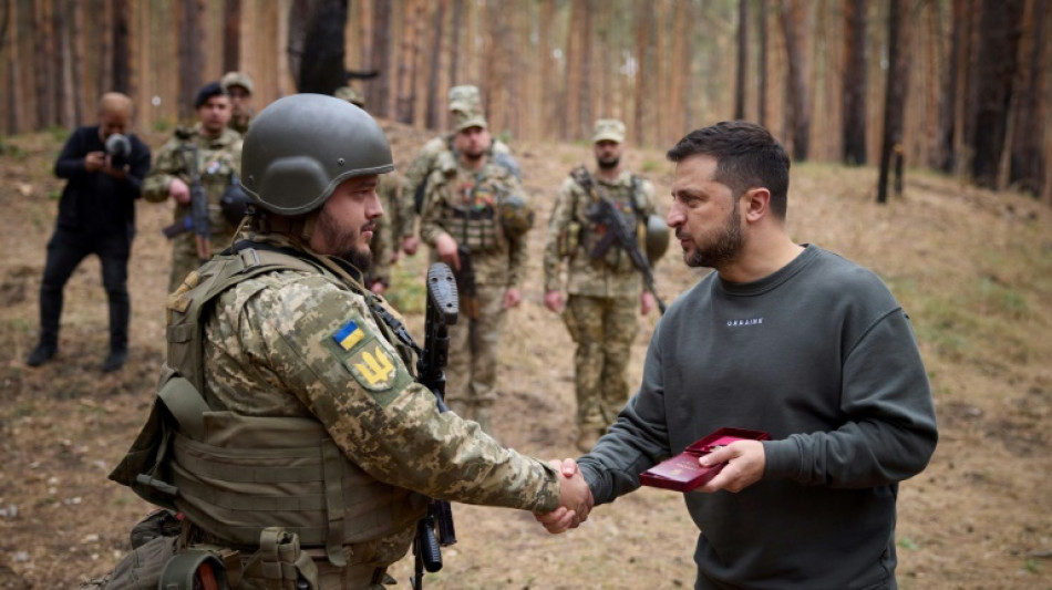 El presidente de Ucrania visita el frente oriental