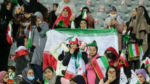 Des femmes assistent à la qualification de l'Iran pour le Mondial-2022