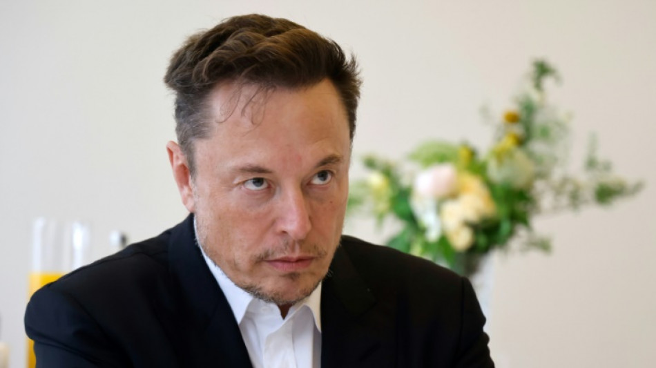 Elon Musk defiende sus polémicas decisiones en Twitter