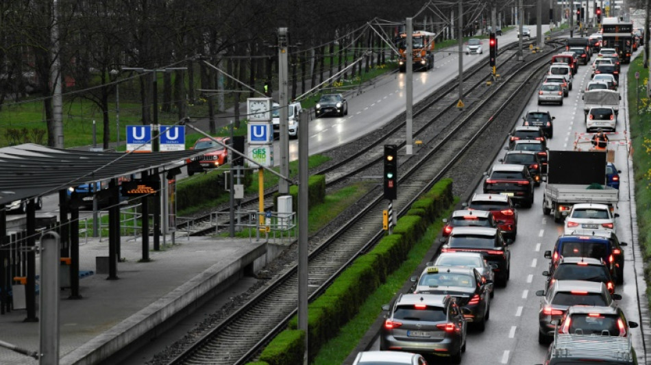 ADAC erwartet viel Stau für erstes Augustwochenende