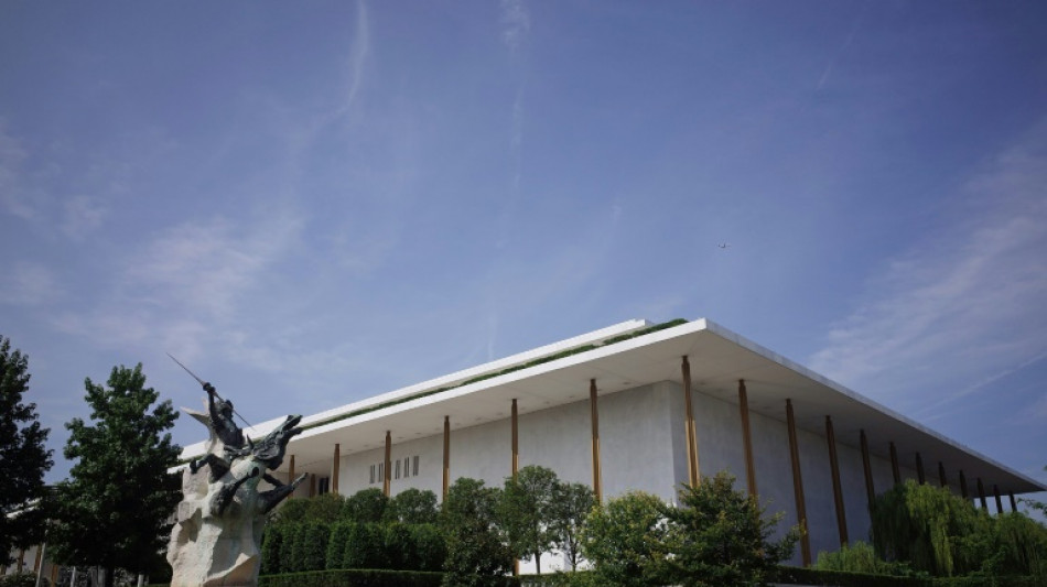 George Clooney, Gladys Knight y U2 recibirán premios del Kennedy Center de EEUU