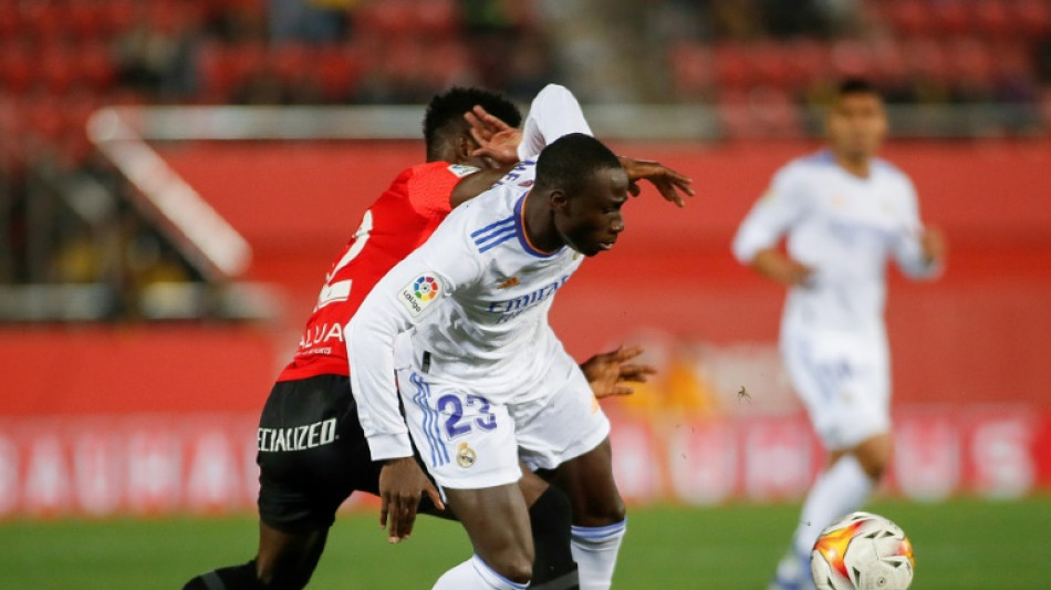 Mendy se pierde el clásico contra el Barcelona y Benzema es duda