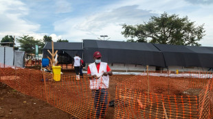 US tightens travel screening as worries about Ebola mount