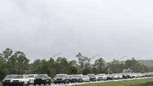 La Floride sur le qui-vive avant l'arrivée de l'ouragan Milton repassé en catégorie maximale