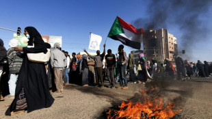 Des milliers de Soudanais défilent en hommage aux manifestants tués