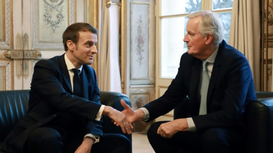 Gouvernement: Barnier commence à appeler ses futurs ministres