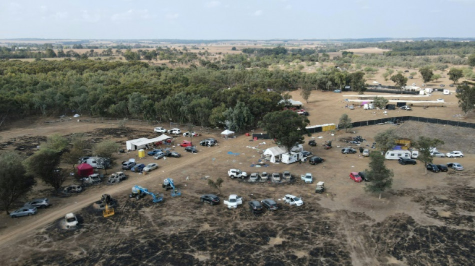 Familia israelí entierra a un hijo y busca a su hermano gemelo tras masacre de Hamás en una fiesta