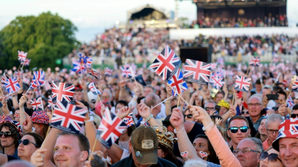 20.000 Menschen bei Popkonzert zu Ehren von König Charles III.