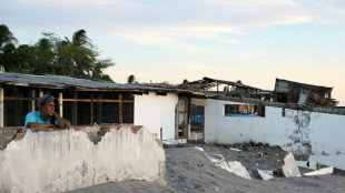 Rising seas eating away at Honduran fishing village 