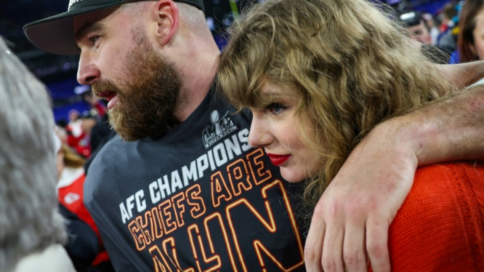 Complô democrata? Romance entre Travis Kelce e Taylor Swift desencadeia teorias conspiratórias de republicanos dos EUA