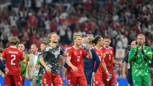 Dinamarca empata com a Sérvia (0-0) e vai enfrentar Alemanha nas oitavas da Euro