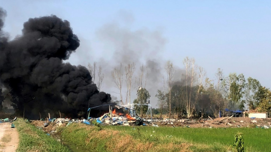 Gouverneur: 23 Tote bei Explosion in Feuerwerksfabrik in Thailand