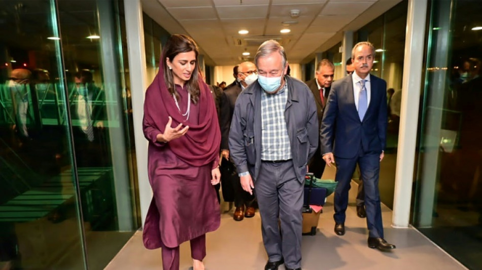 Jefe de la ONU visita Pakistán tras mortíferas inundaciones